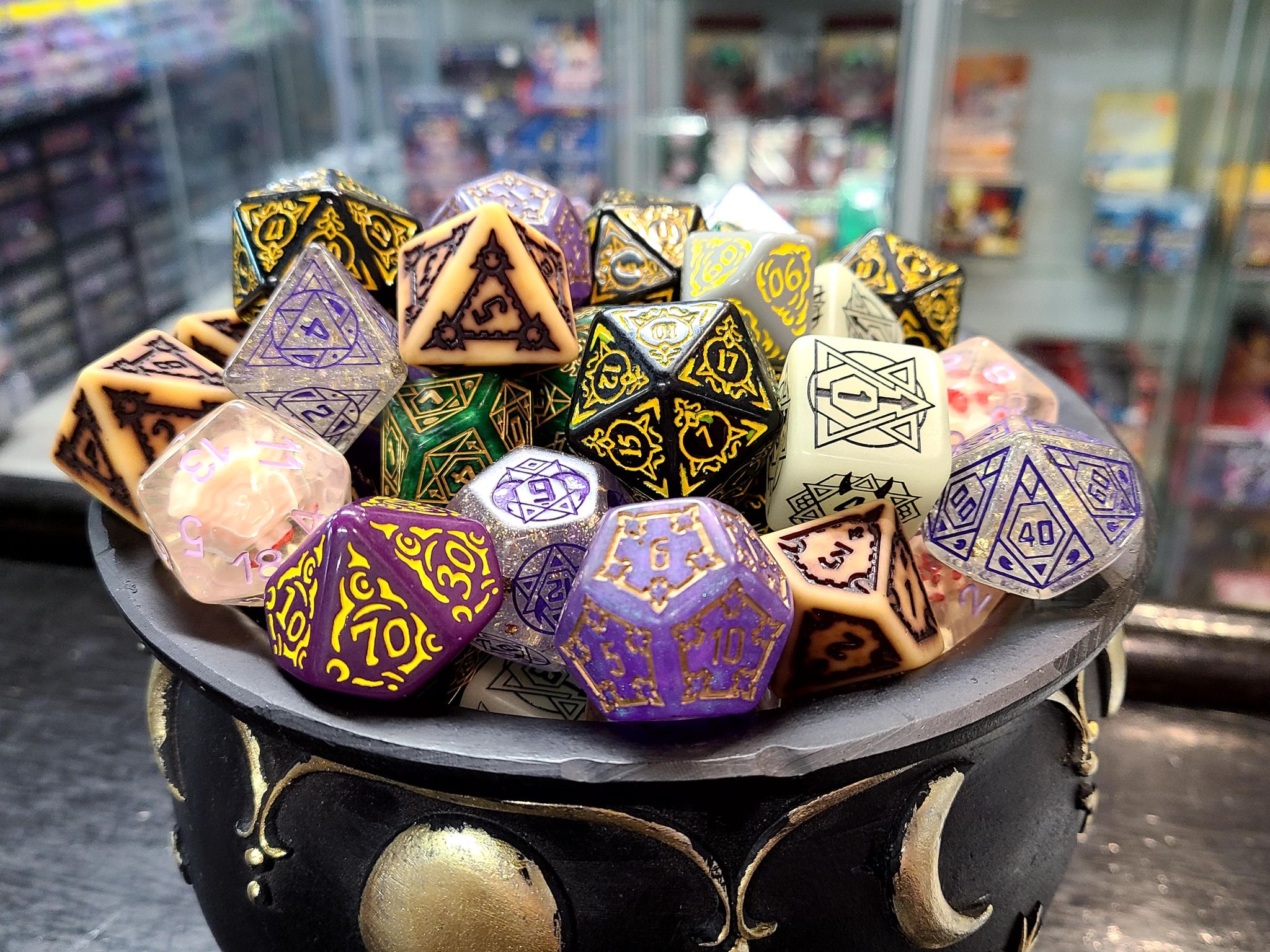 Oversized Loose Dice